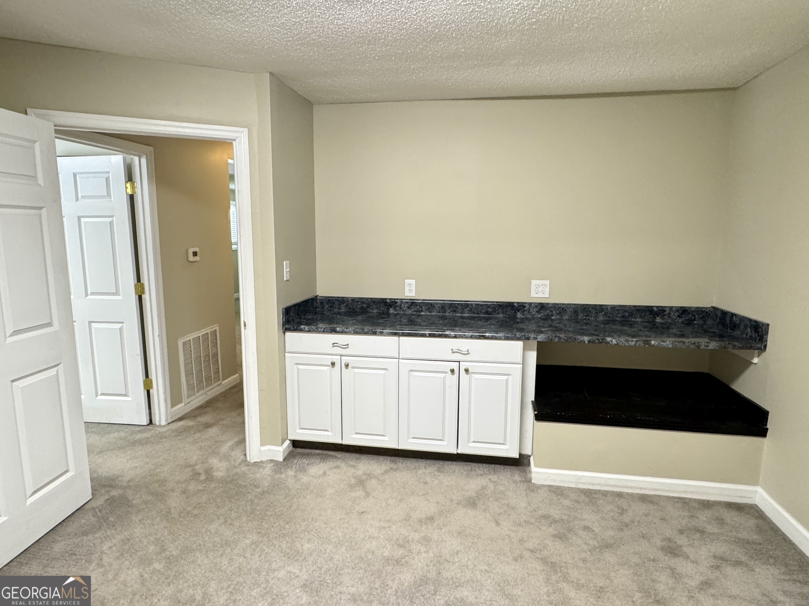 Property Photo: 2103 Ingleside Avenue GA 31204