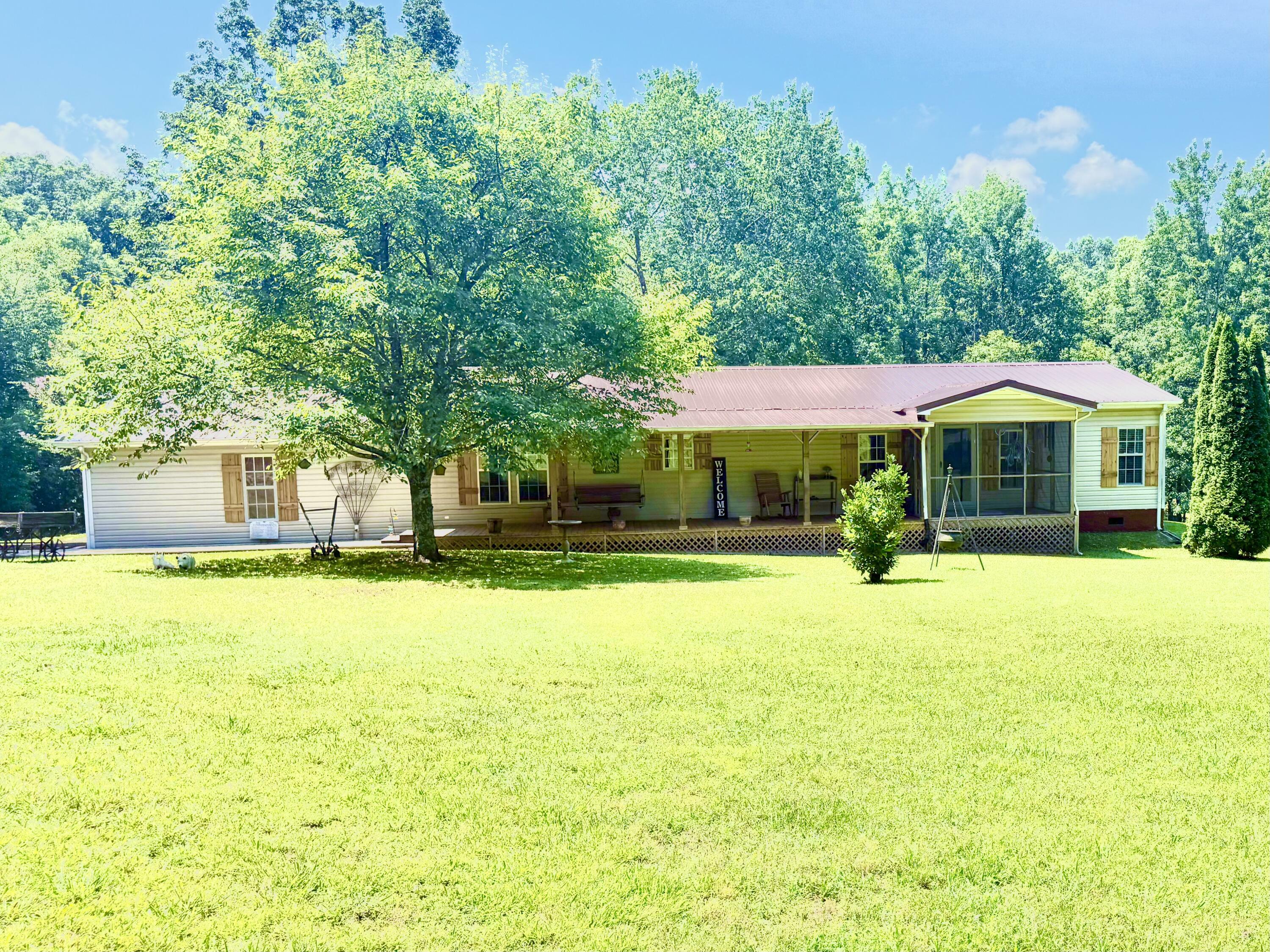 Property Photo:  271 County Road  AL 35966 