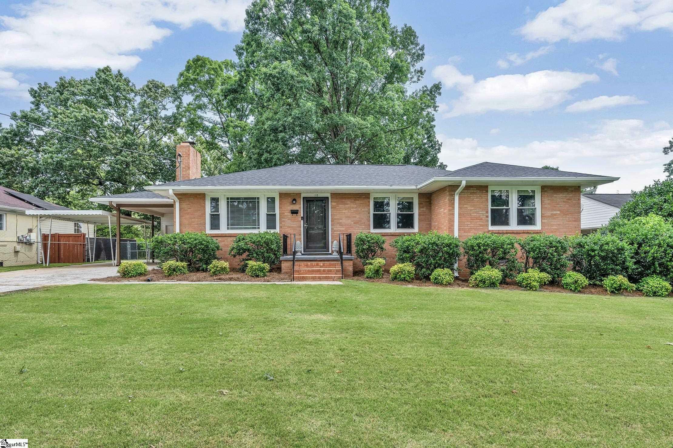 Property Photo: 113 Birchwood Drive SC 29605