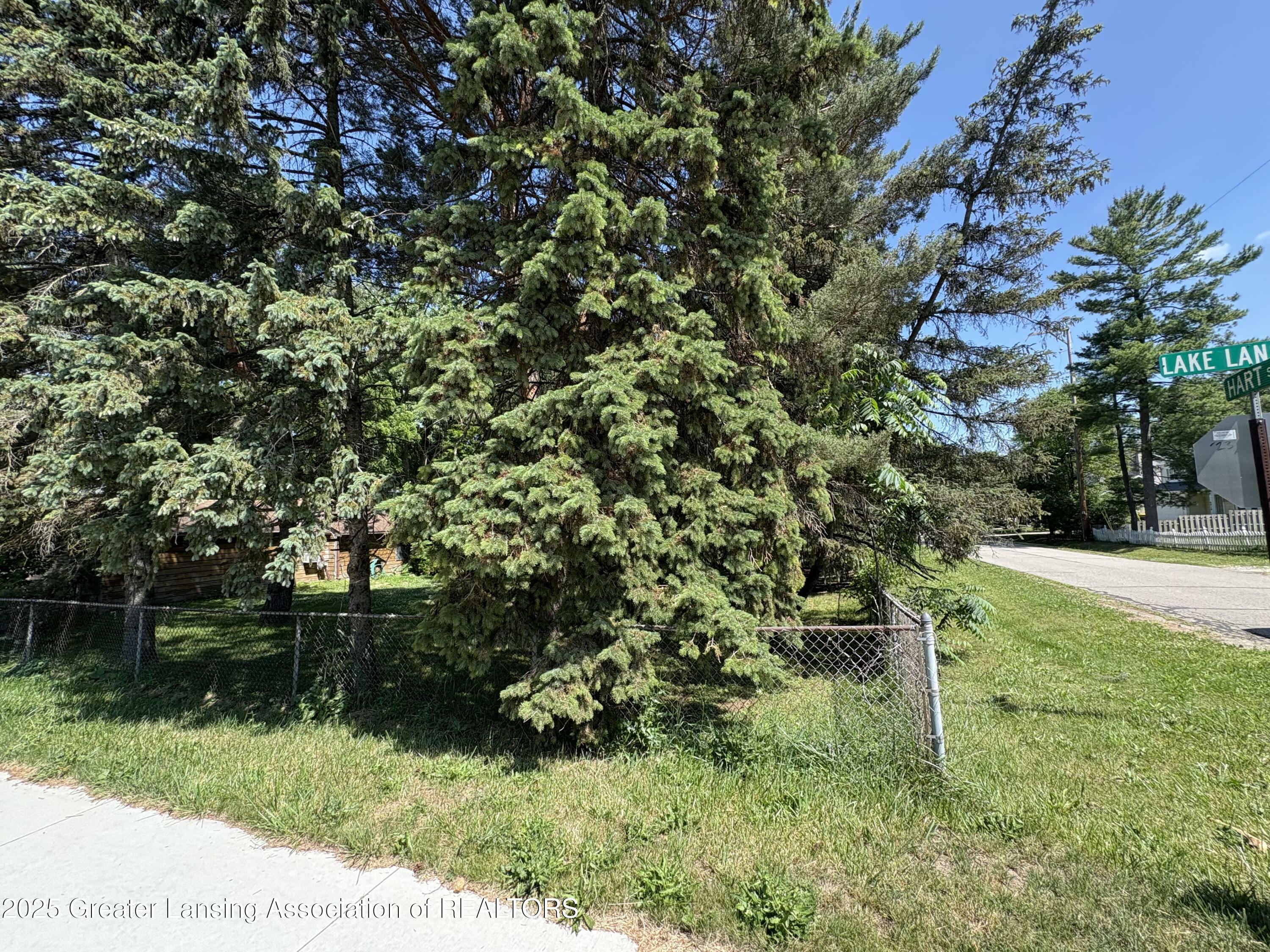 Property Photo: 0 Lake Lansing Road MI 48906