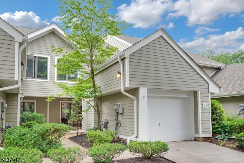 Property Photo:  92 Hagerman Ct 92  NJ 08807 