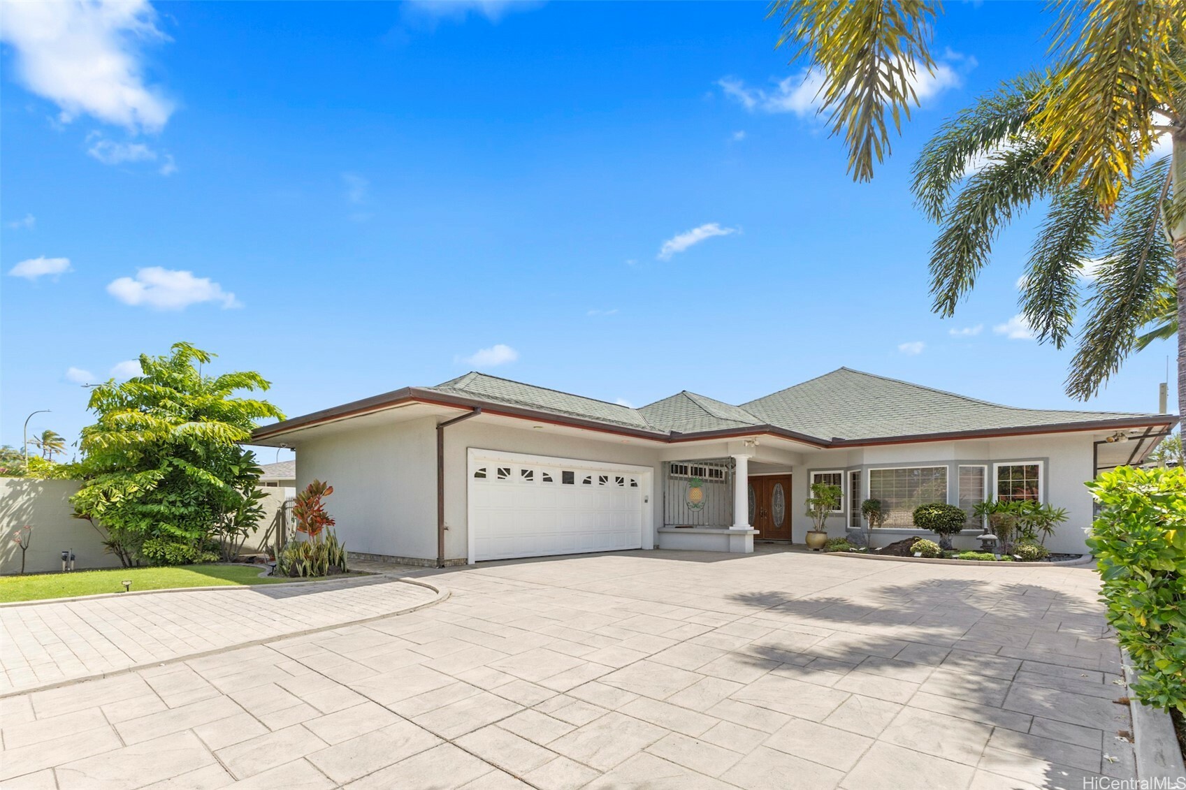 910 Hunakai Street  Honolulu HI 96816 photo