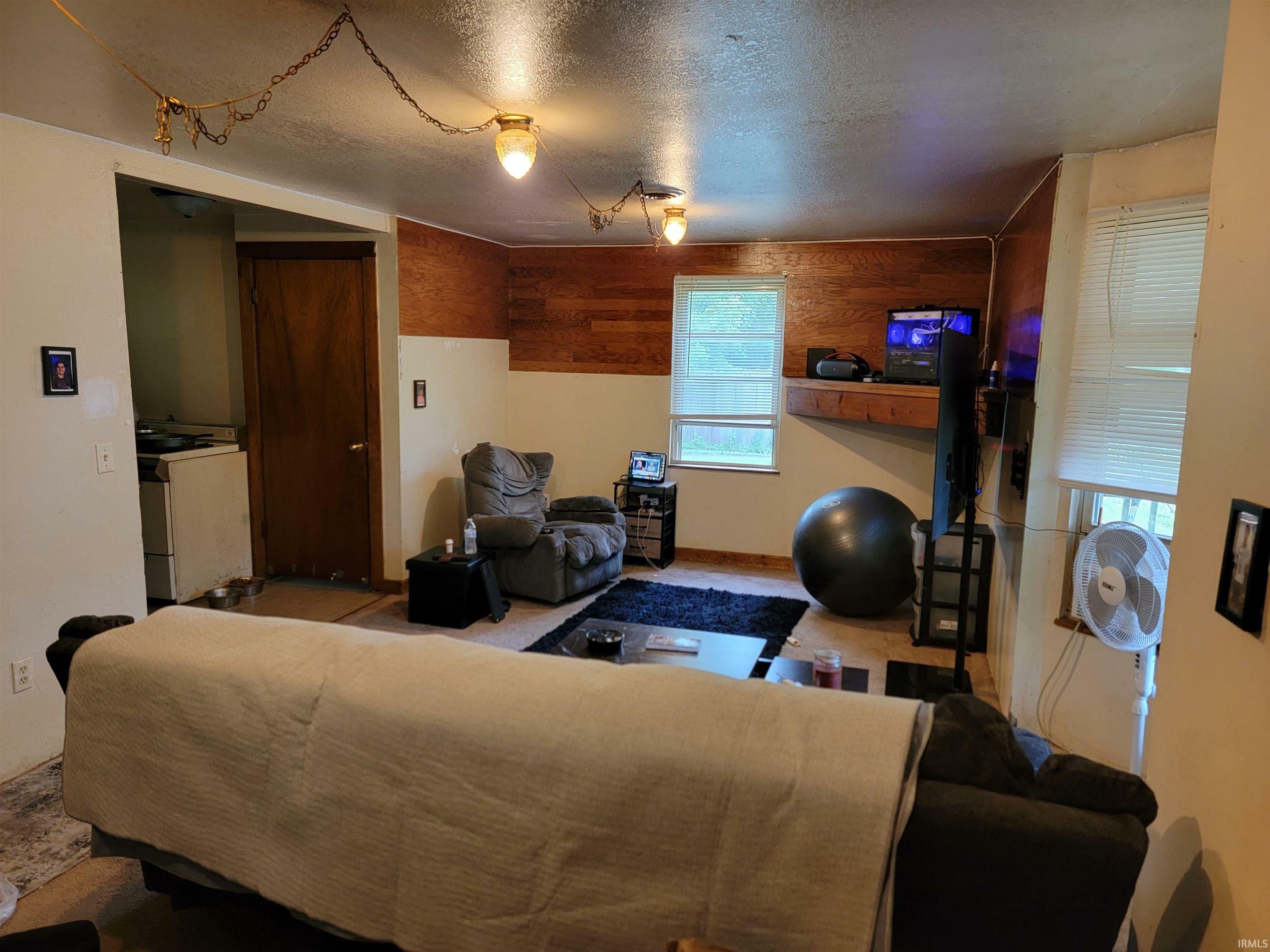 Property Photo:  1419 Huestis Avenue  IN 46807-1009 