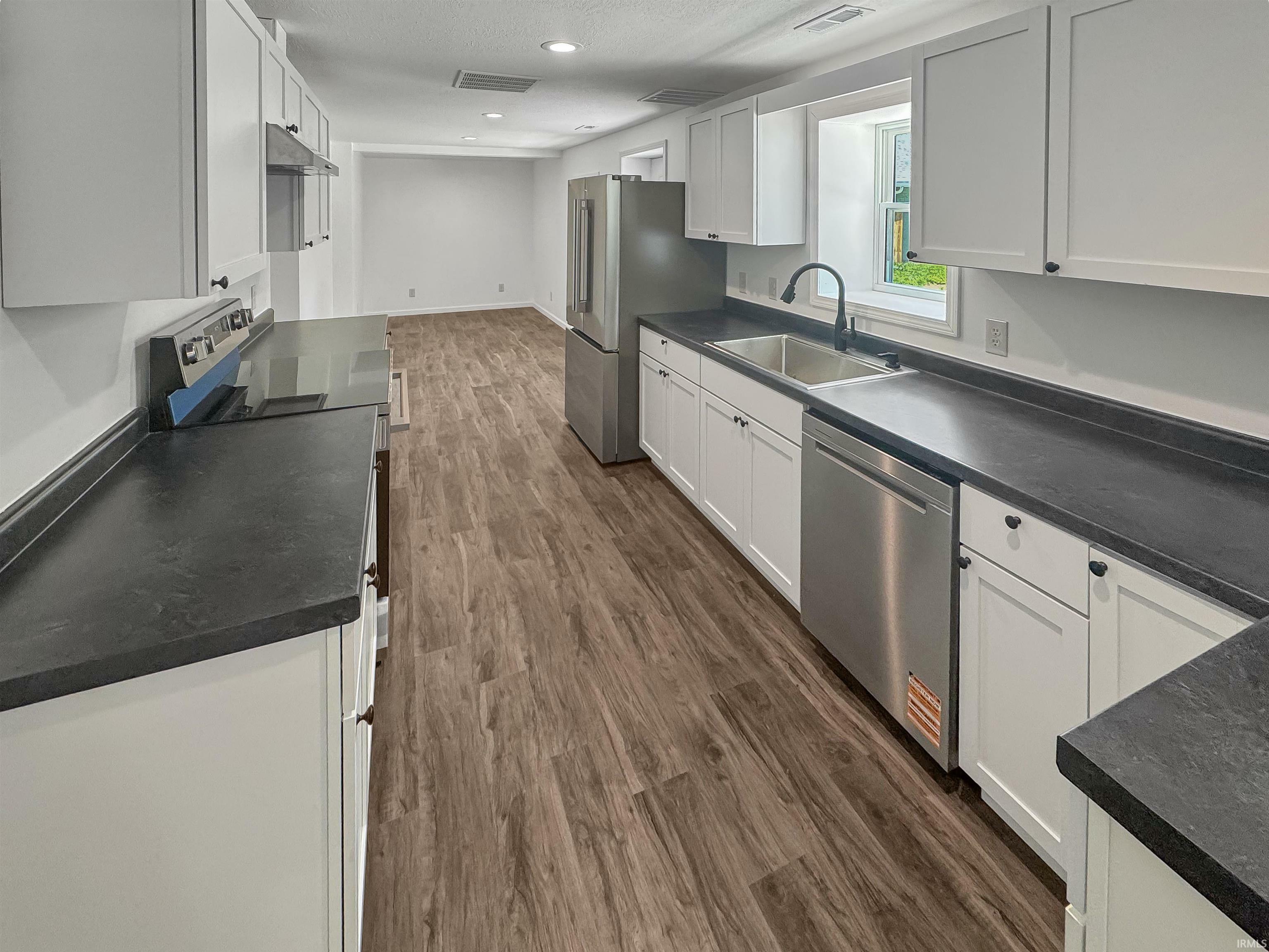 Property Photo: 407 S Eighth Street IN 47601