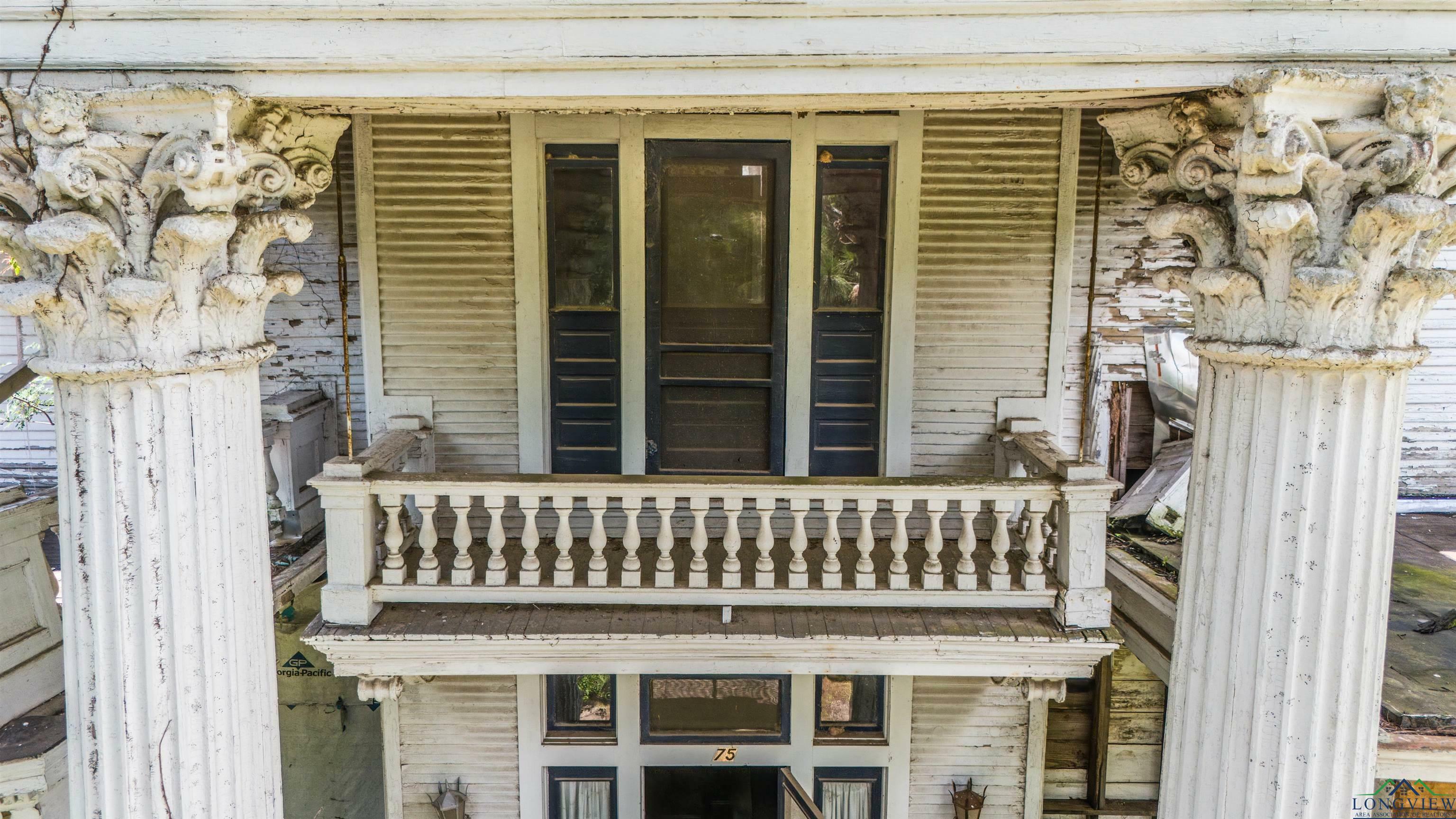 Property Photo:  775 N. Lake St  TX 75692 