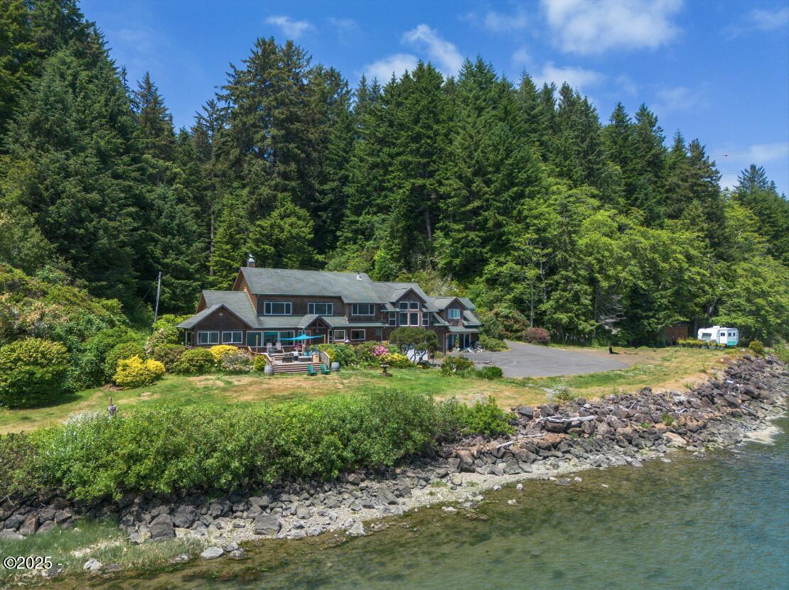 Property Photo:  944 N Bayview Road  OR 97394 