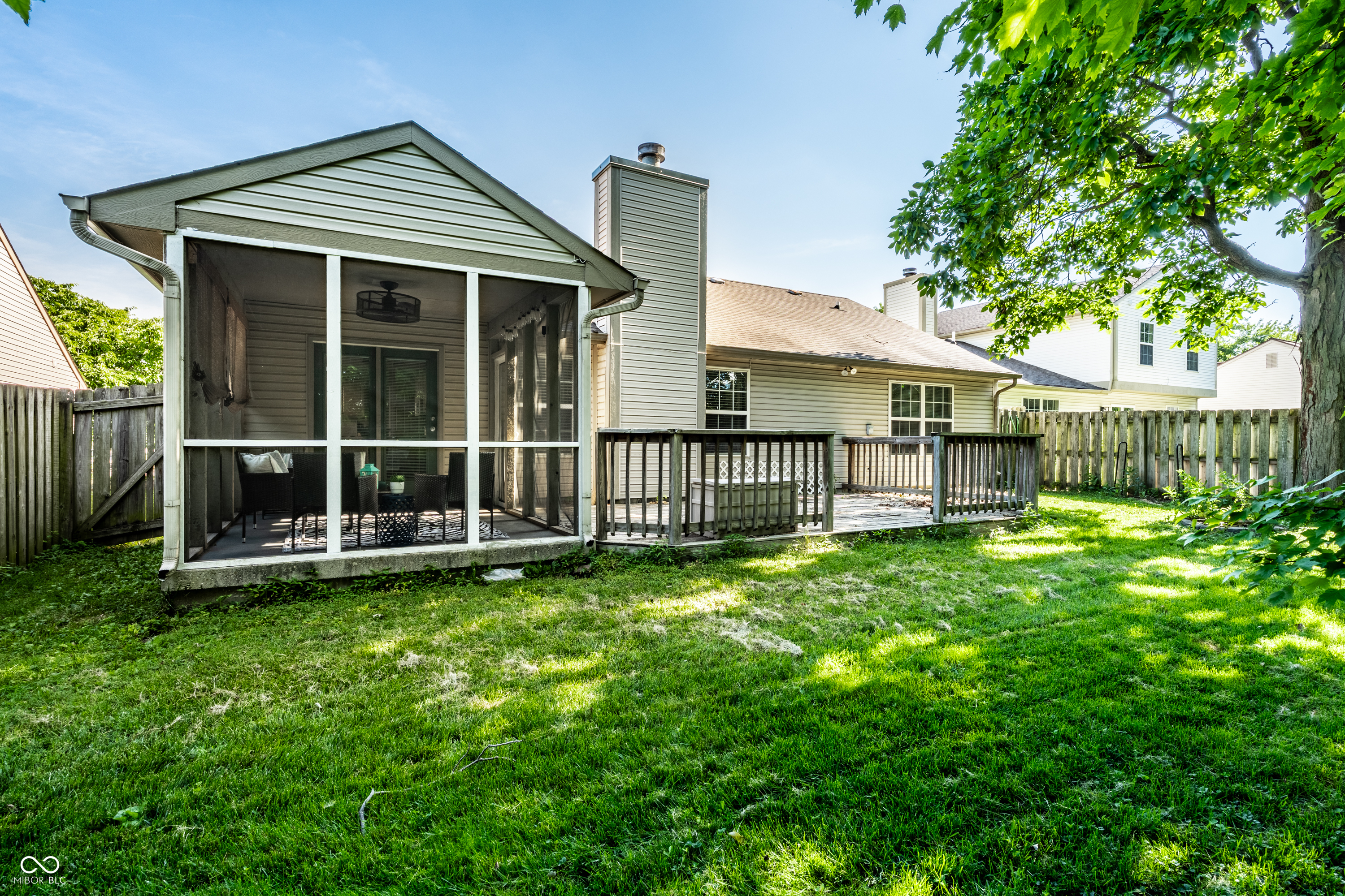 Property Photo: 12922 St Andrews Way IN 46038