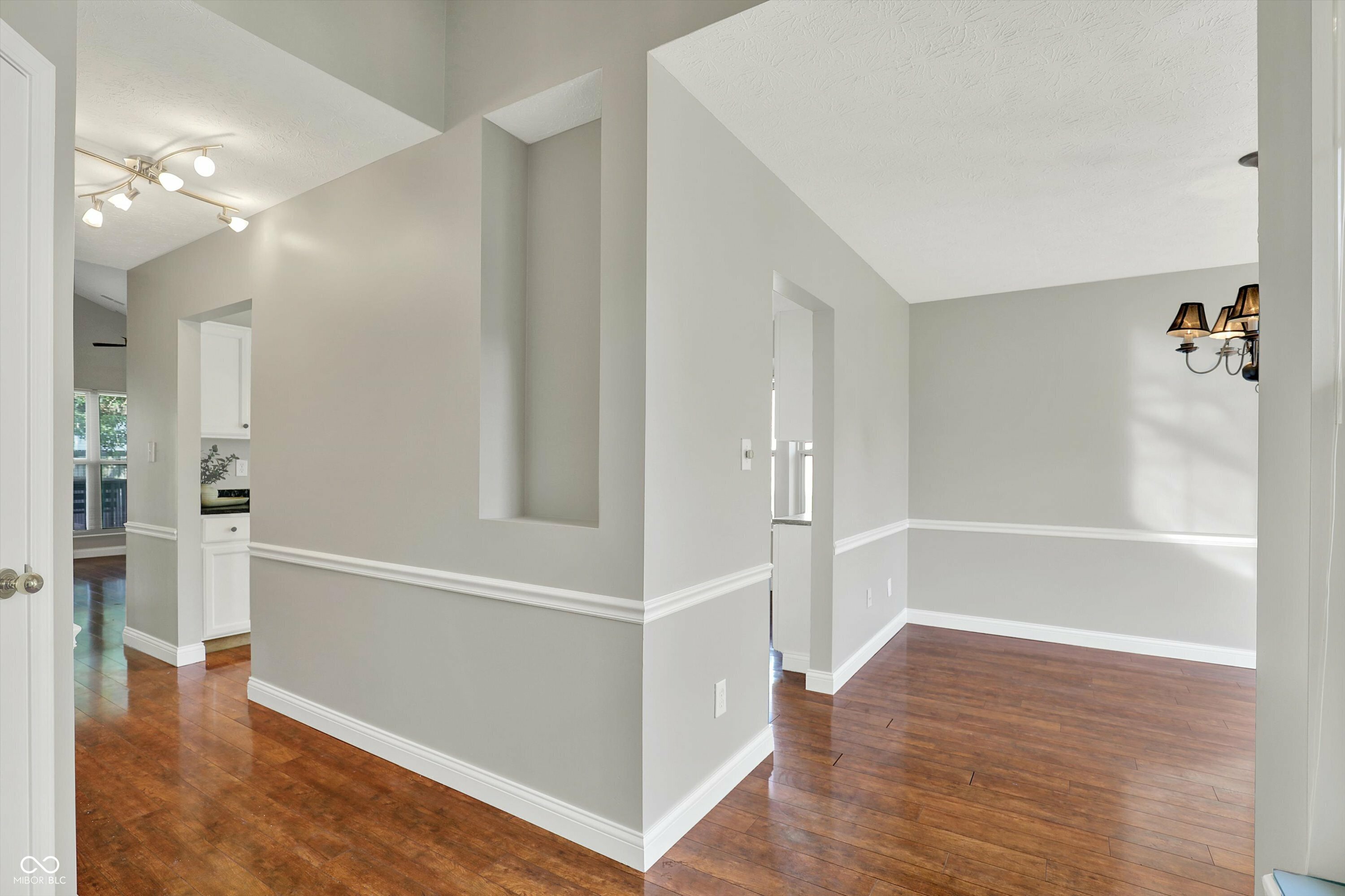 Property Photo: 9055 Glass Chimney Lane IN 46037