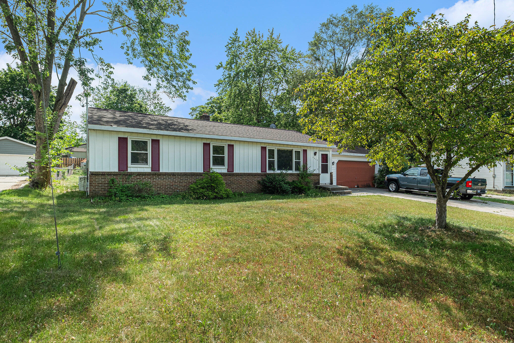 Property Photo: 5879 Glenbrook Avenue SE MI 49508