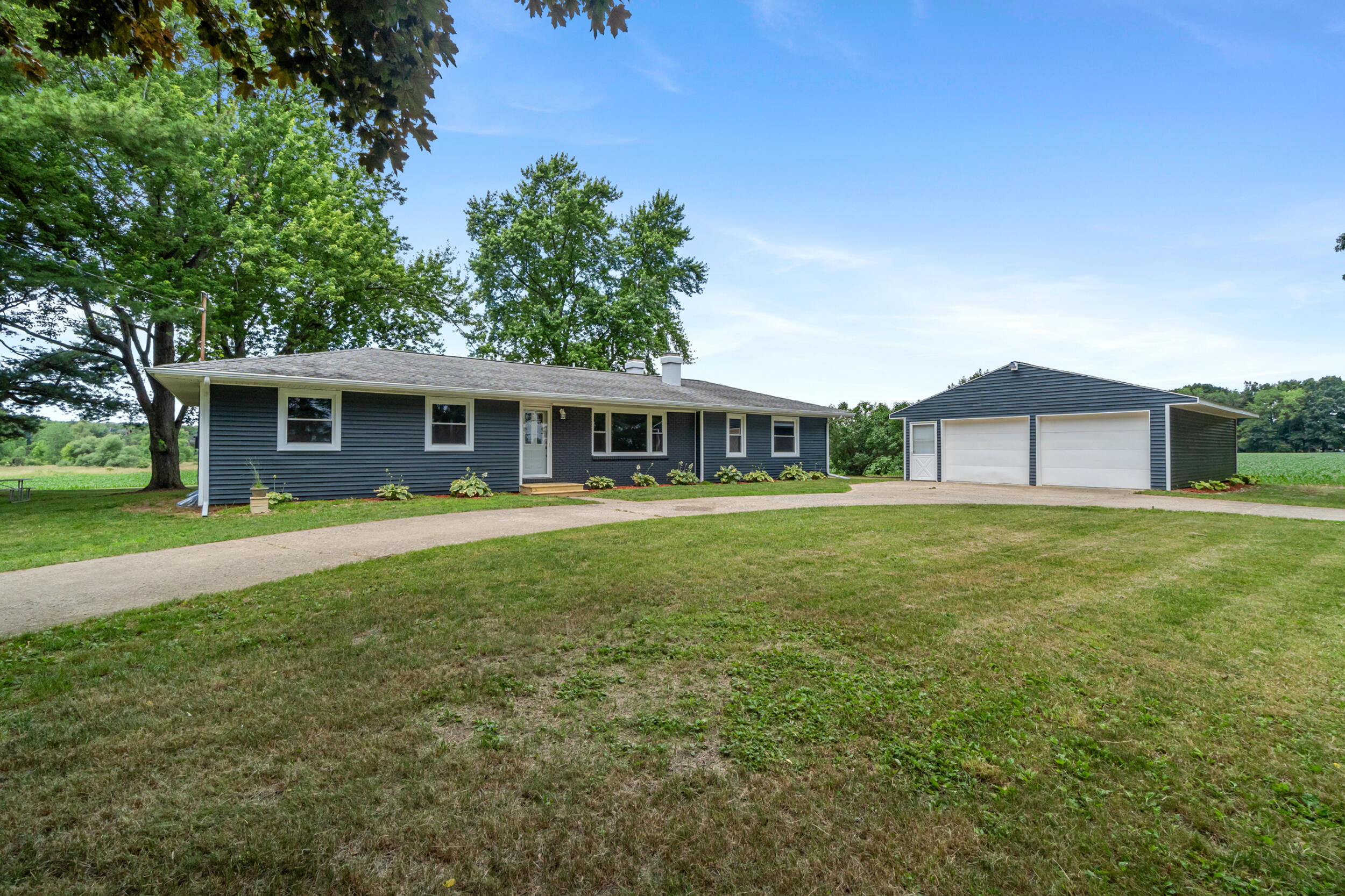 Property Photo: 2580 Litle Road MI 49269