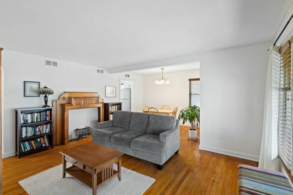 Property Photo:  1417 Morgan Avenue  IL 60526 