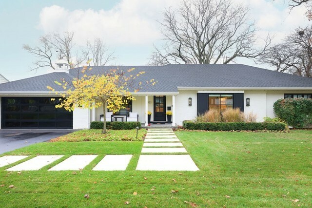 Property Photo: 522 Pamela Circle IL 60521