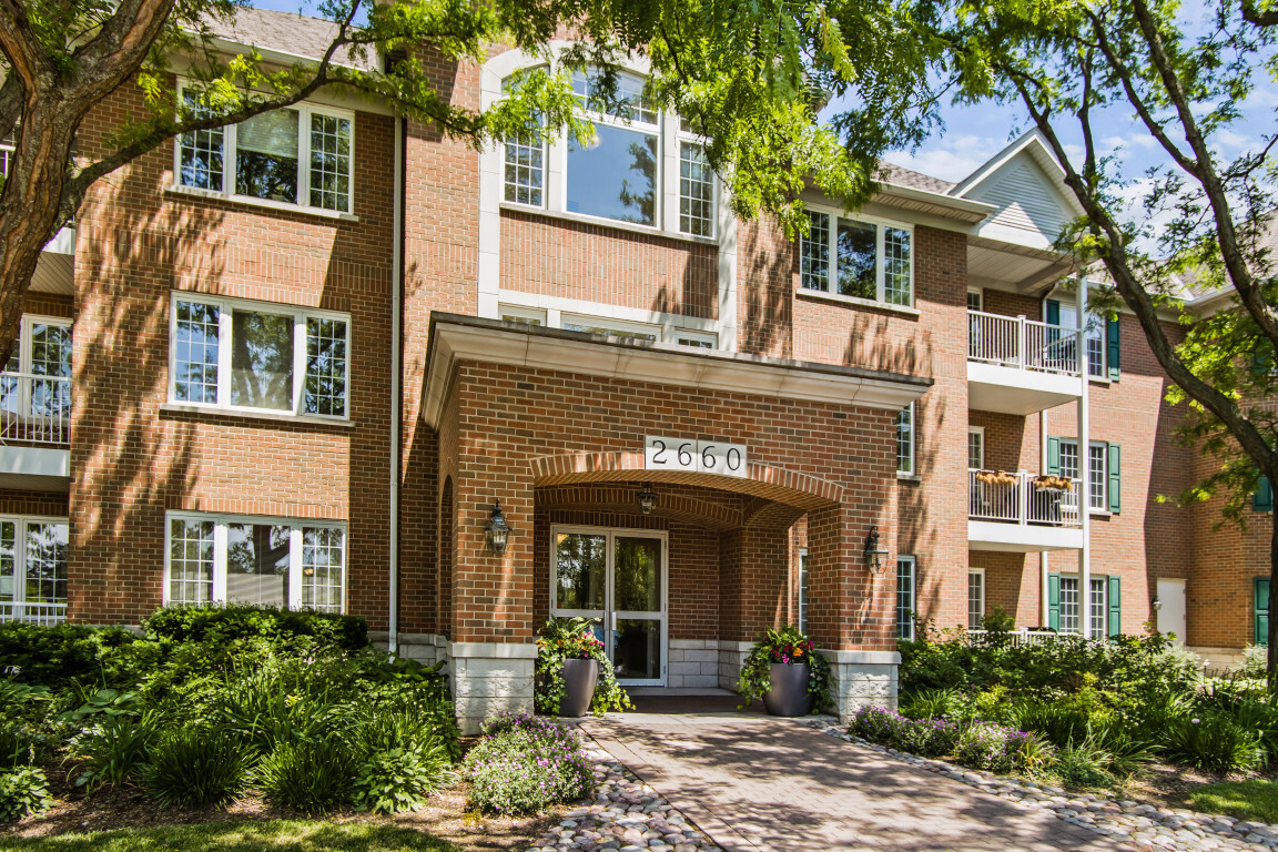 Property Photo: 2660 Summit Drive 302 IL 60025