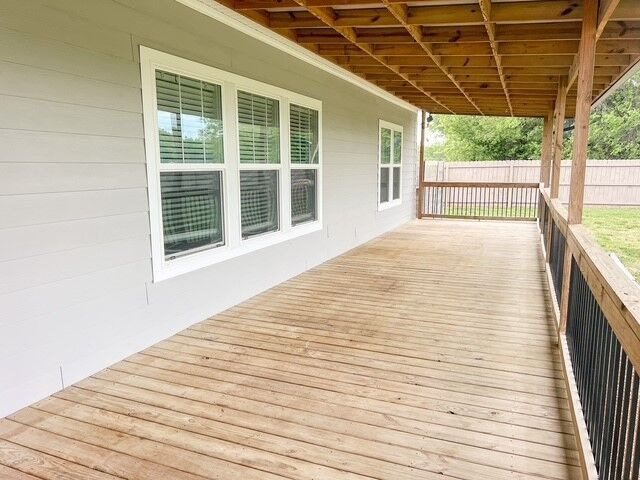 Property Photo: 124 Mill Rd TN 37090