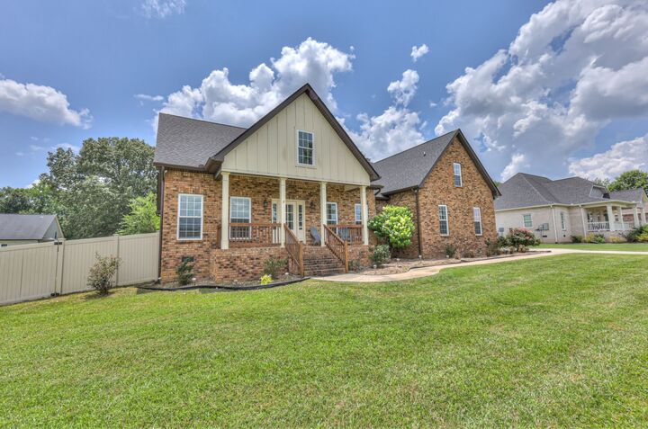 Property Photo: 166 Bluegrass Rd TN 37355