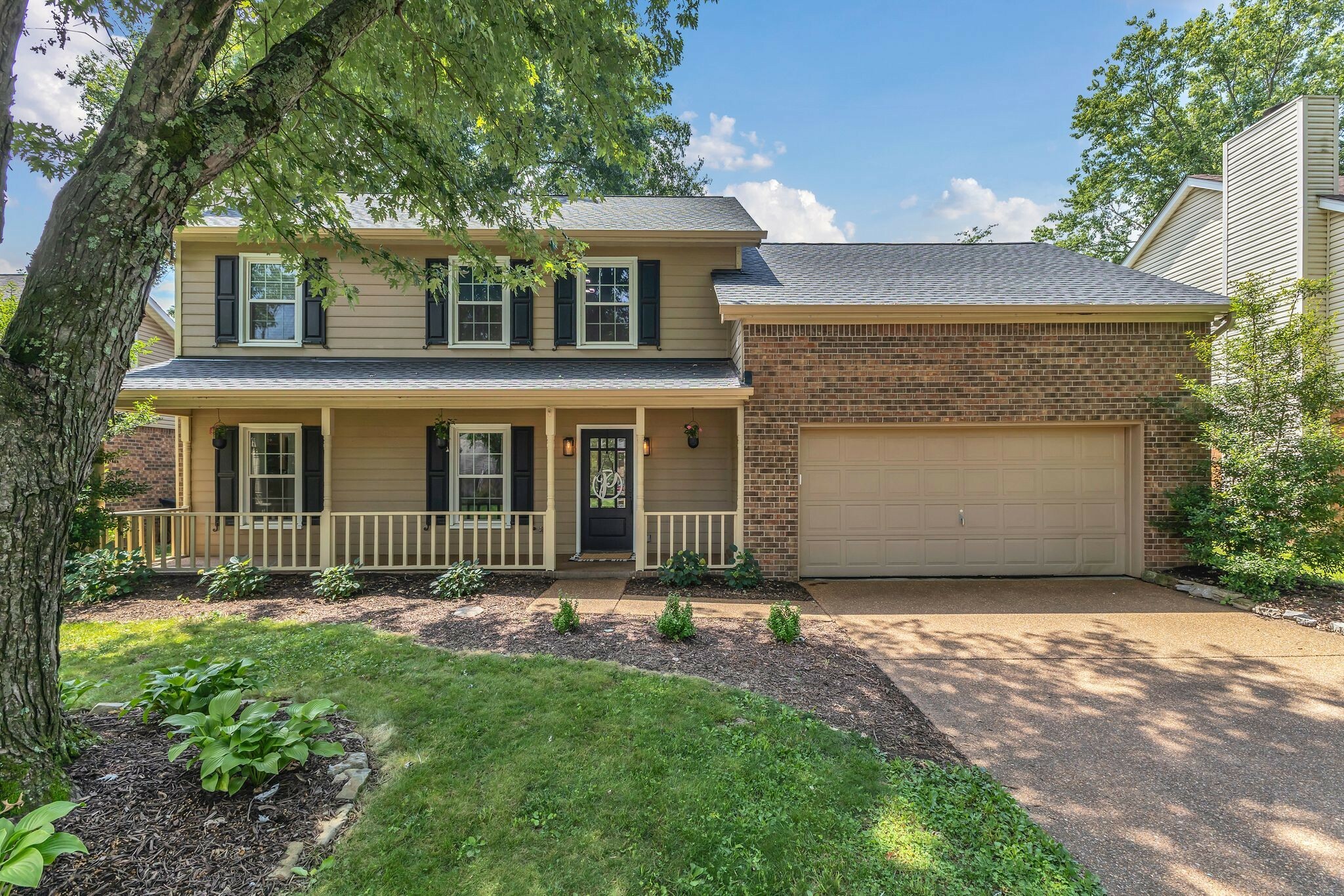 Property Photo: 538 Maplegrove Dr TN 37064