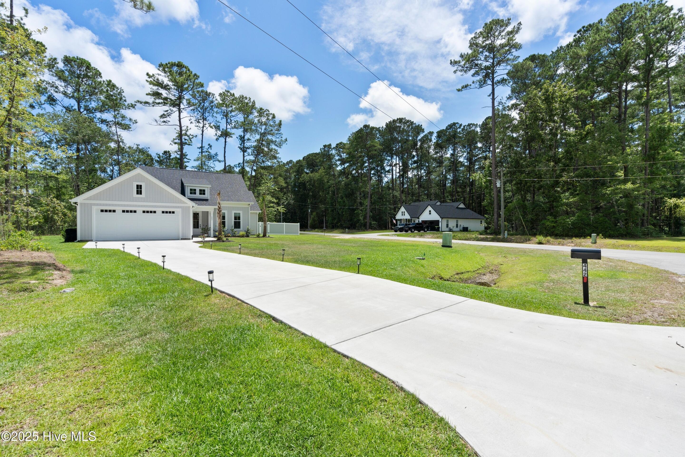 Property Photo: 442 Sandlewood Drive NW NC 28467