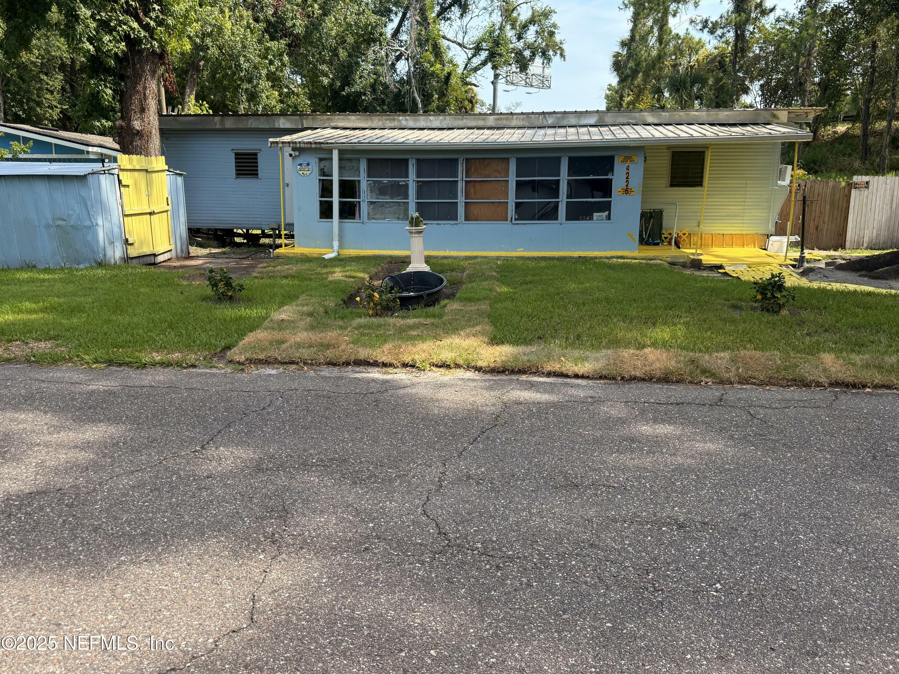 Property Photo: 4226 Hudnall Road FL 32207