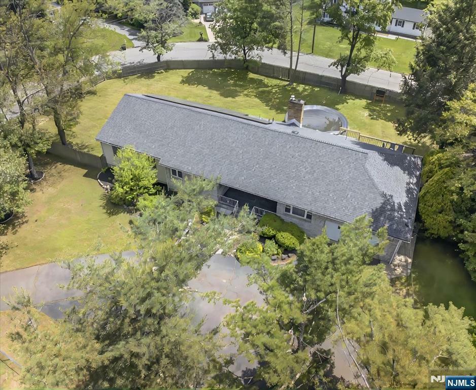 Property Photo:  915 Glen Avenue  NJ 07676 