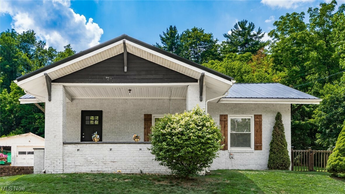 5515 Hoover Avenue  East Fultonham OH 43777 photo
