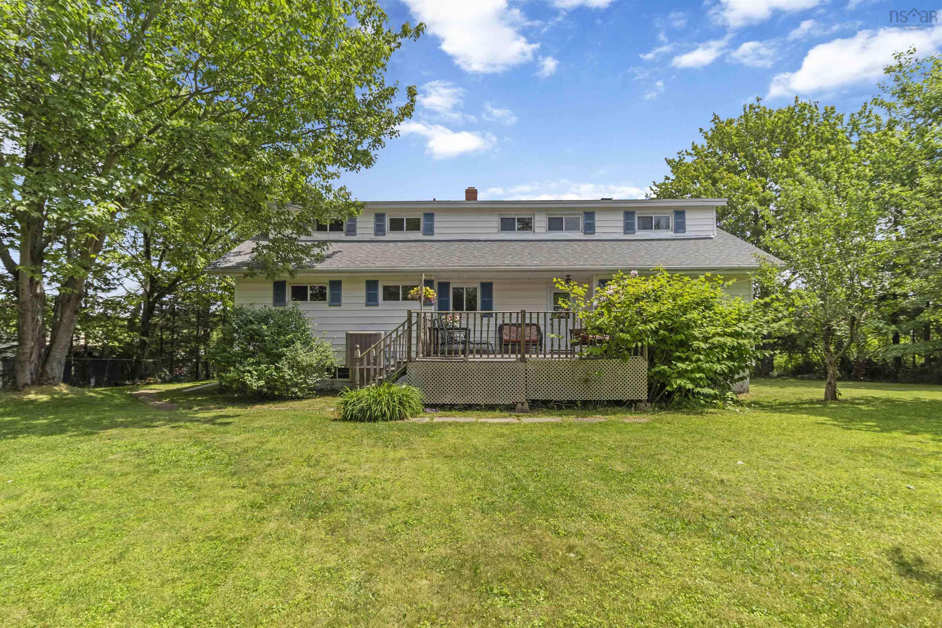 Property Photo: 98 Wildwood Boulevard NS B2W 2M1
