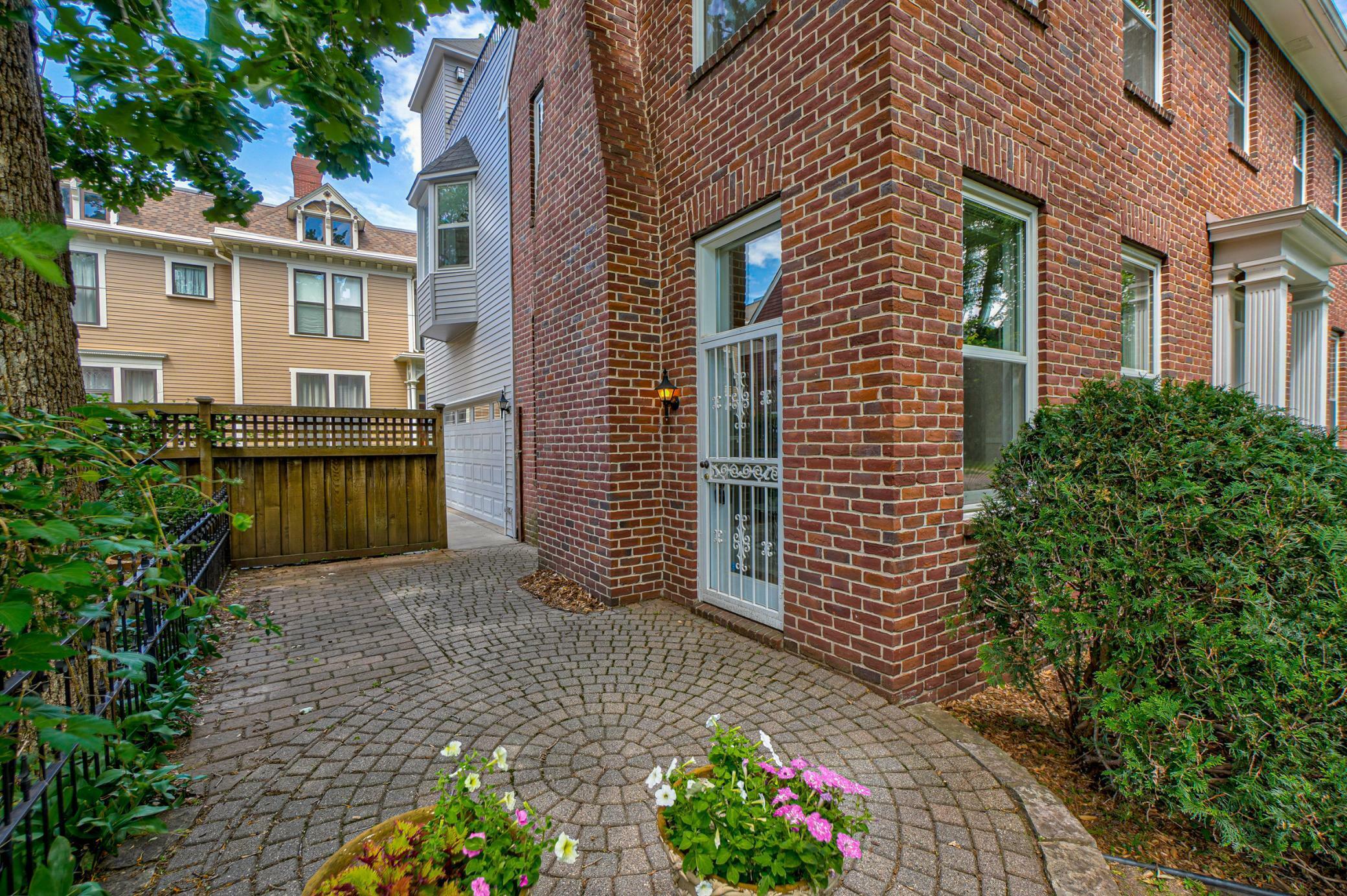 Property Photo: 355 Laurel Avenue MN 55102