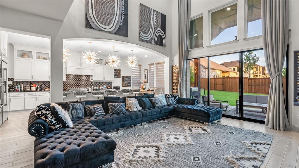 Property Photo: 1921 Wynne Avenue TX 75078