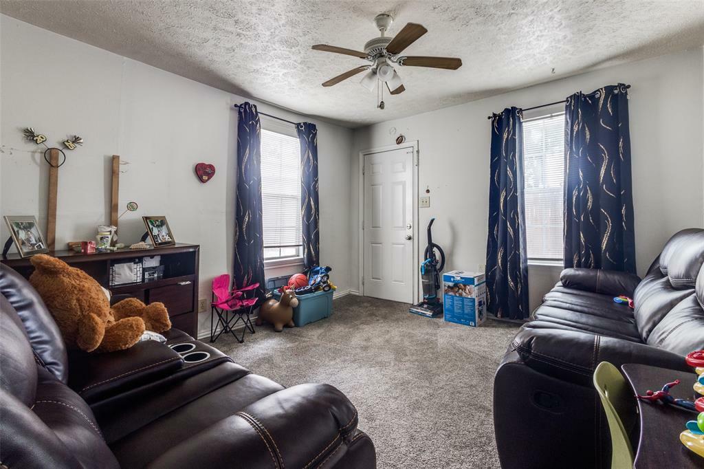 Property Photo: 410 W College Street A&Amp B TX 75057