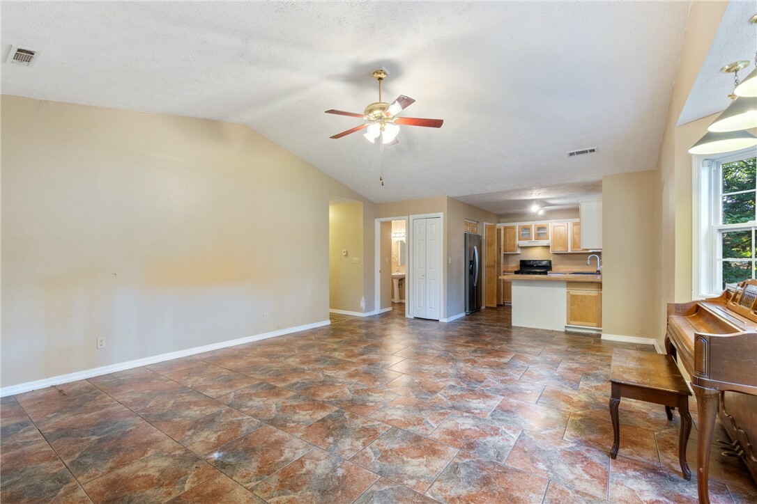 Property Photo: 17 Pivot Rock Road 5 AR 72632