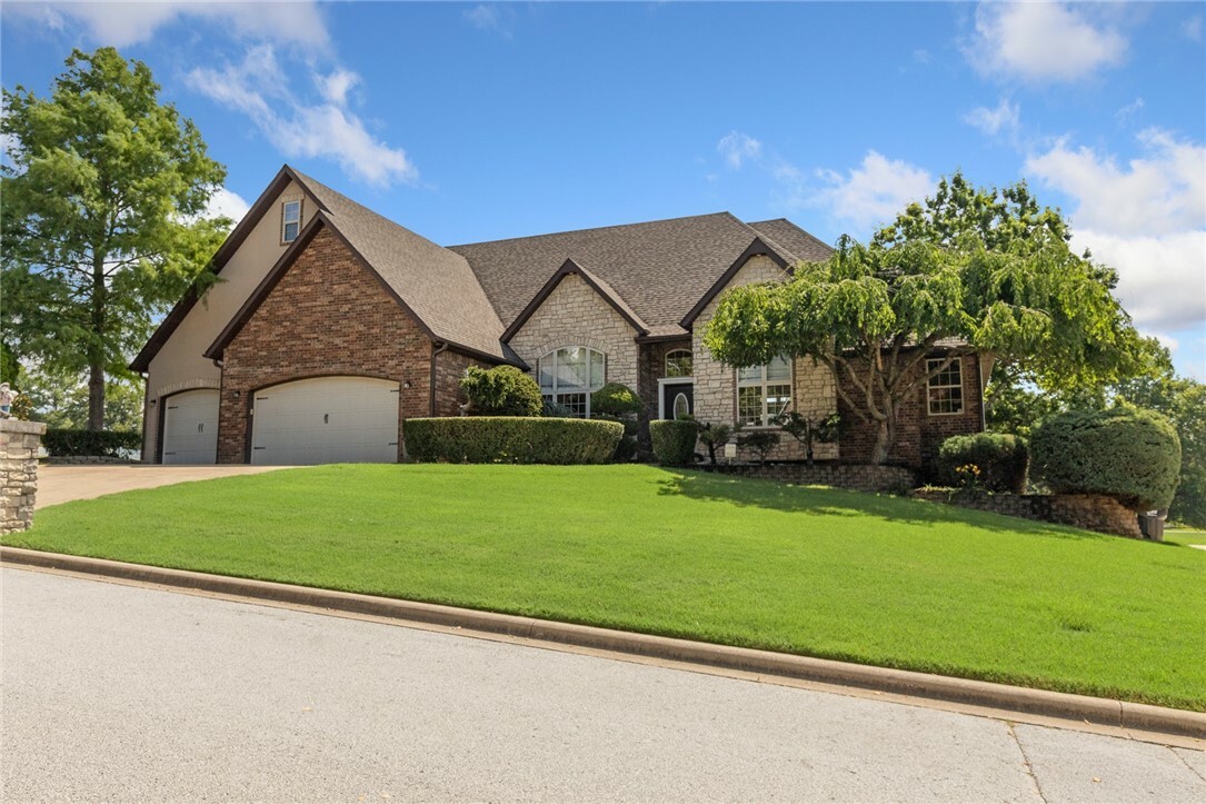 Property Photo: 1903 Daly Drive AR 72601