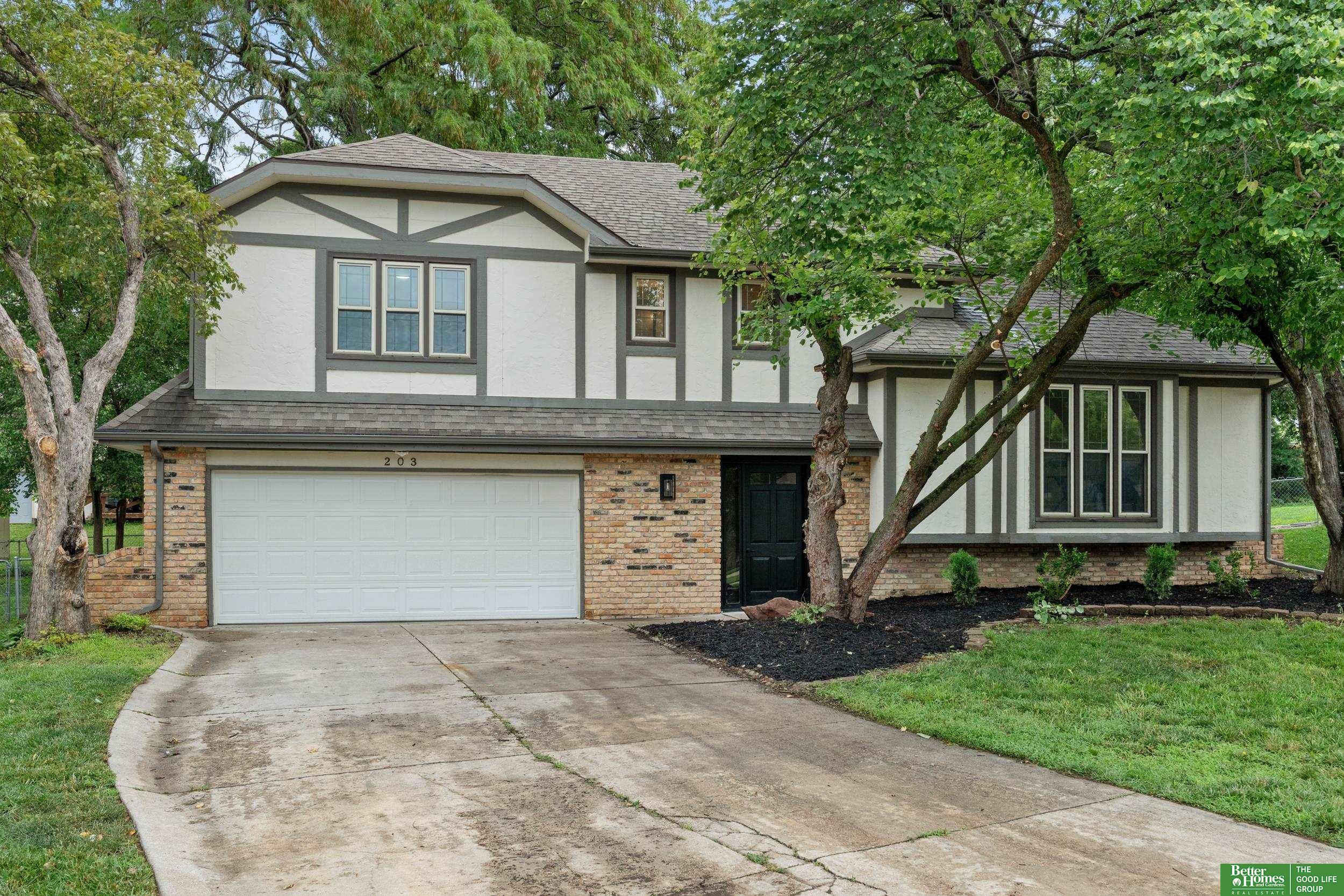 203 S 150th Circle  Omaha NE 68154 photo