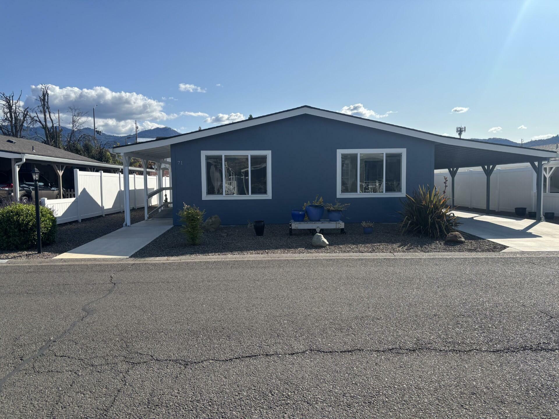 Property Photo:  333 Mountain View Drive 71  OR 97540 