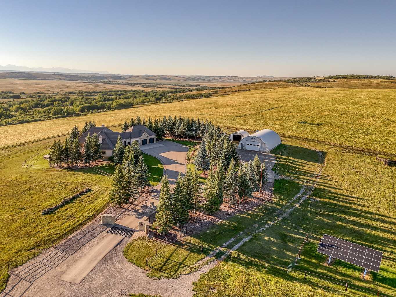 Property Photo:  43062 Township Road 250  AB T3X 3H9 