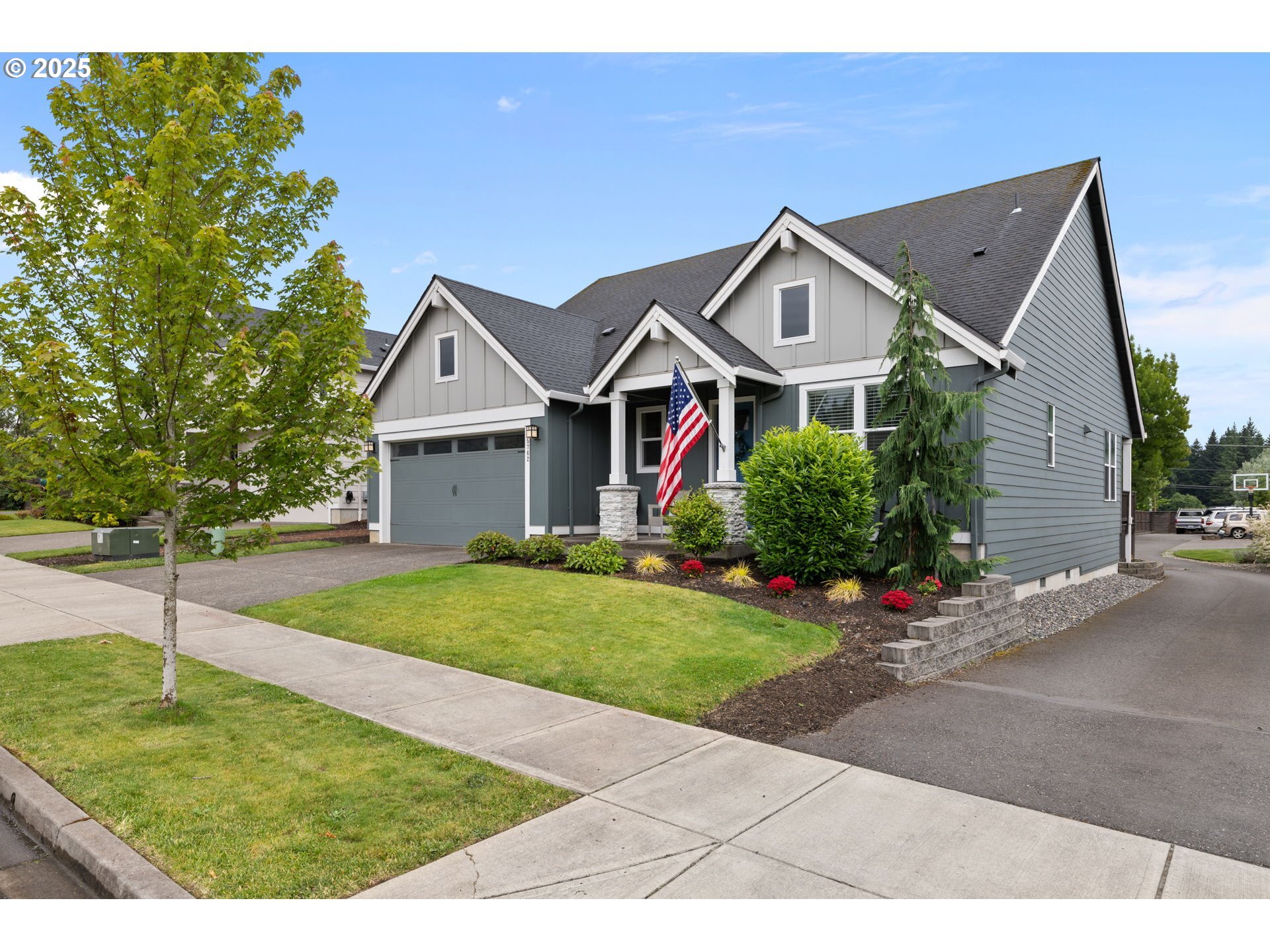 Property Photo: 5762 N 86th Cir WA 98607
