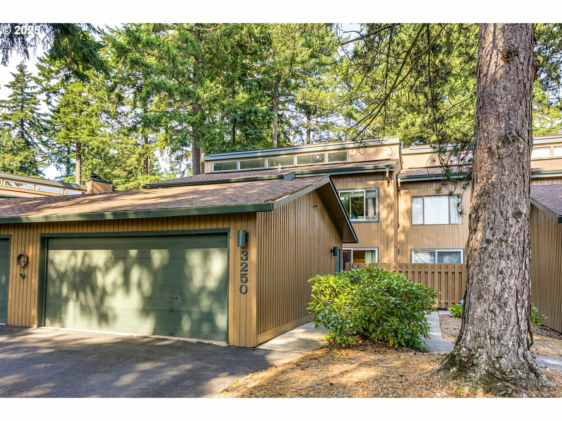 Property Photo: 3250 SE 153rd Ave OR 97236