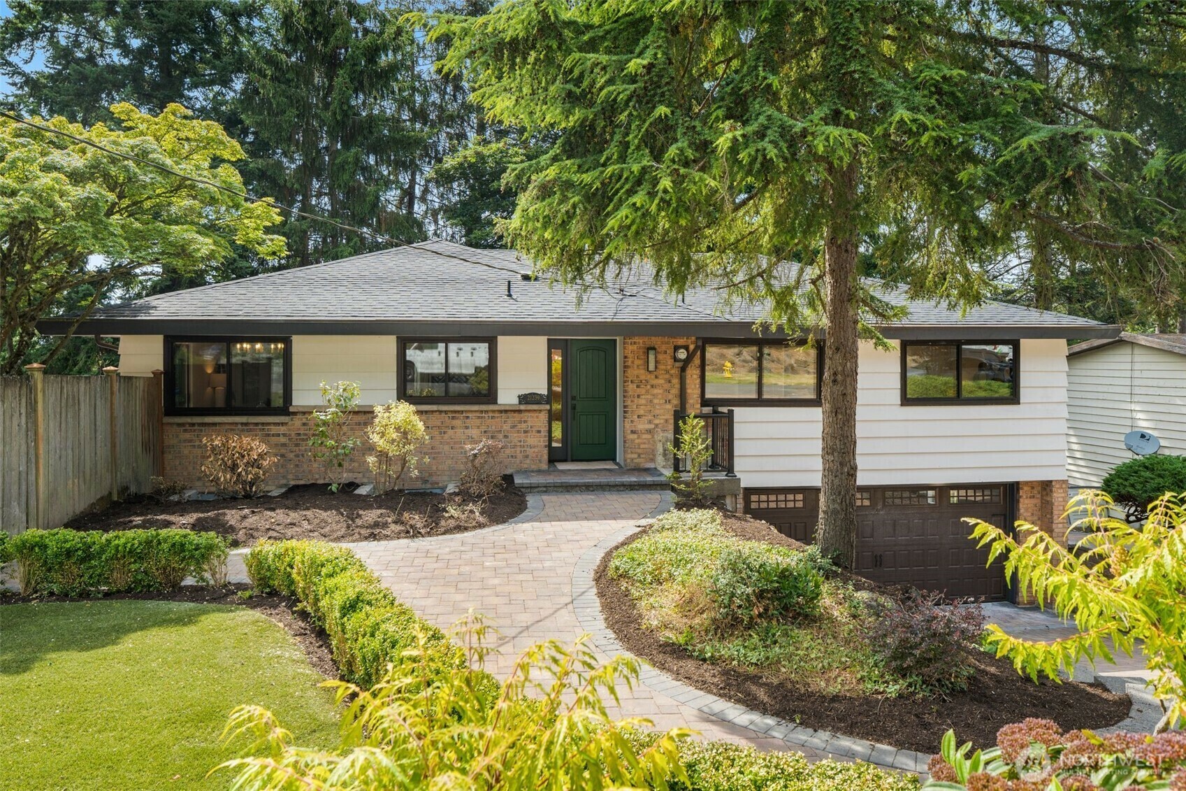 Property Photo: 21239 15th Avenue S WA 98198