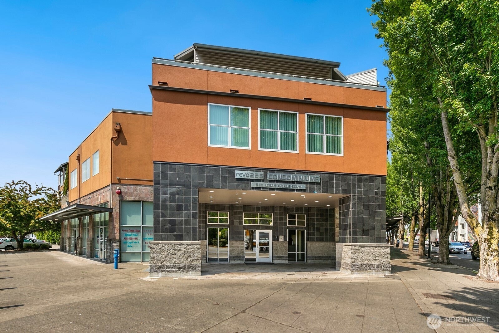 Property Photo: 225 Logan Avenue S B355 WA 98057
