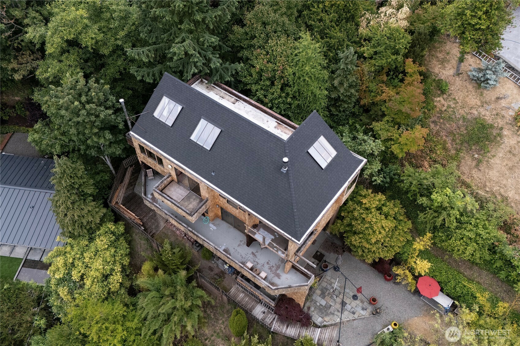 4722  53 Avenue SW  Seattle WA 98116 photo