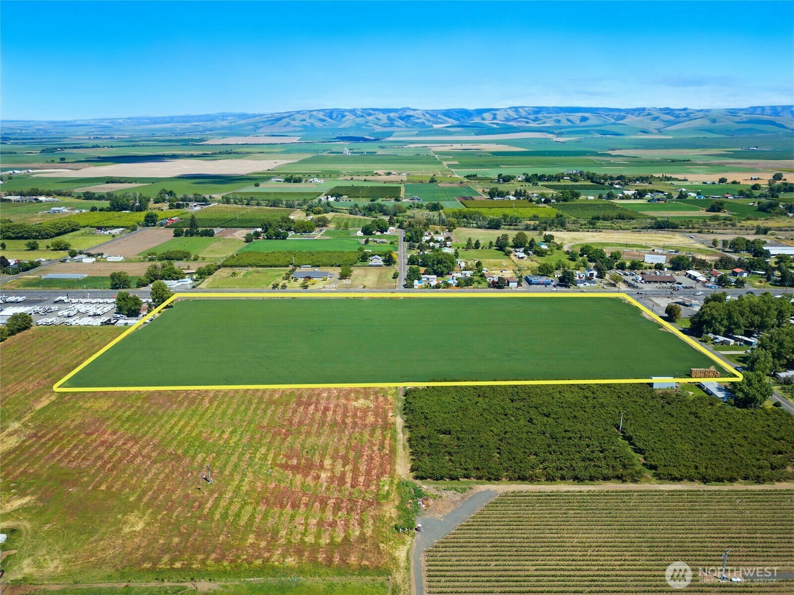 Property Photo: 84658 Highway 11 OR 97862