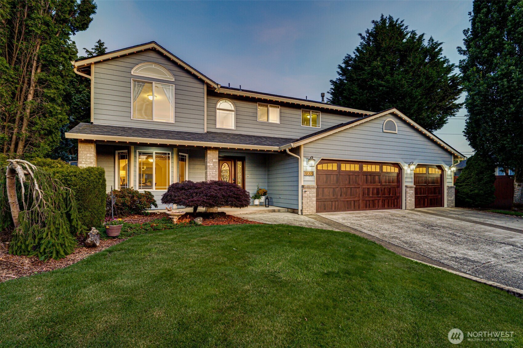Property Photo: 1732 NW 29th Circle WA 98607