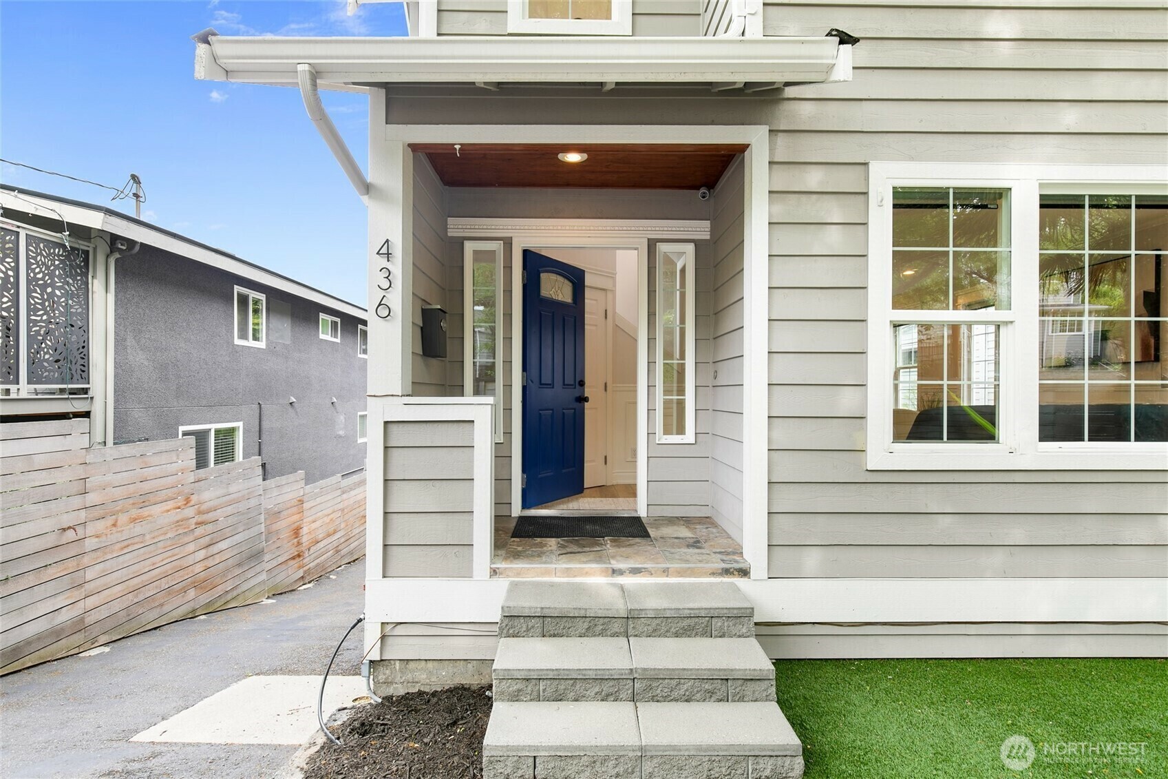 Property Photo:  436  27th Avenue E  WA 98112 