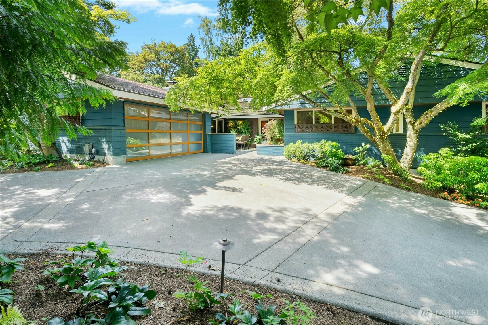 Property Photo: 4242 NE 89th Street WA 98115