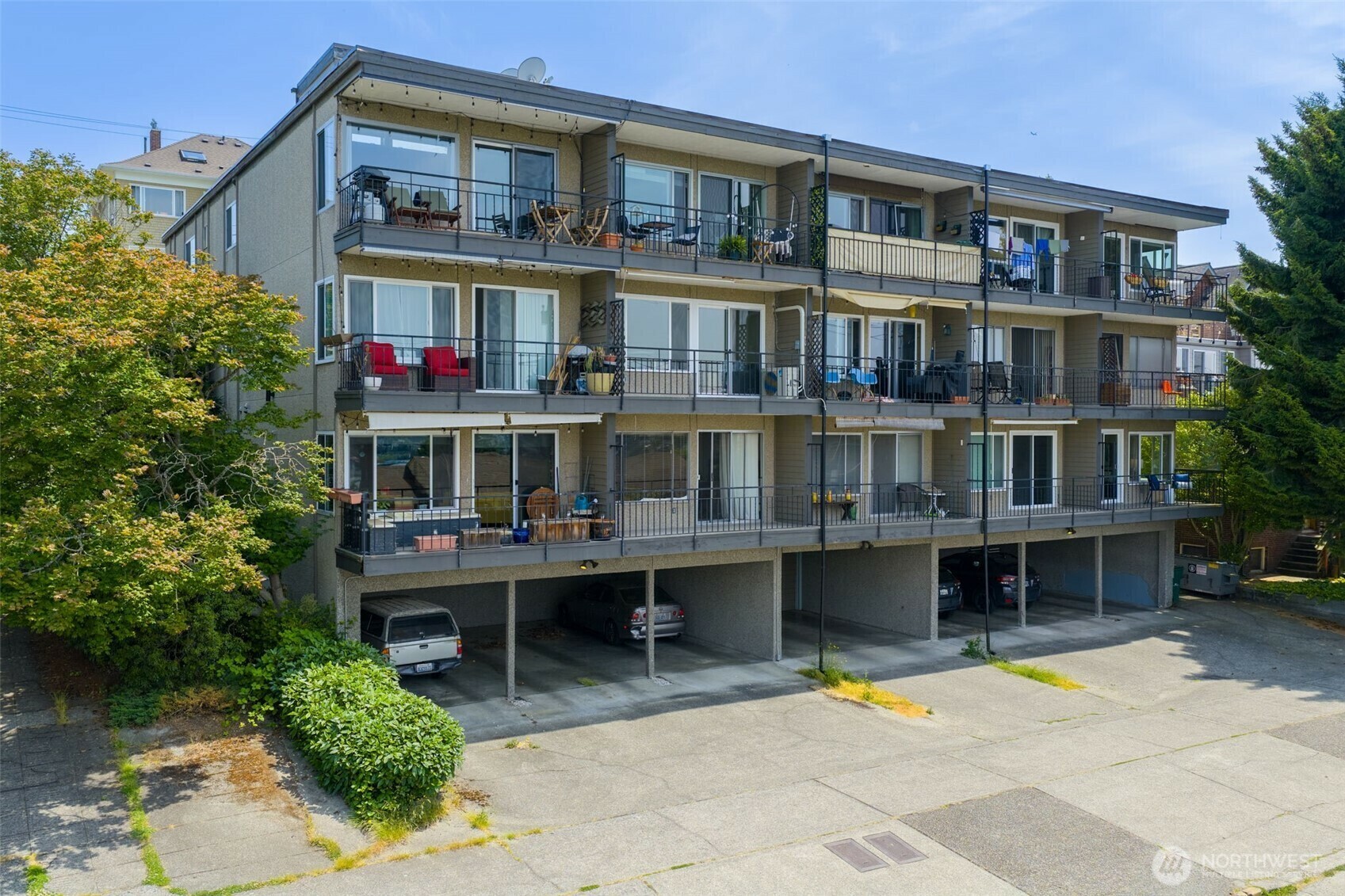 Property Photo: 303 N 44th Street 105 WA 98103