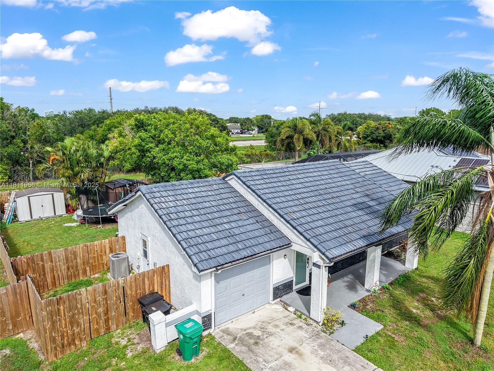 Property Photo: 1797 SW Hampshire Lane FL 34953