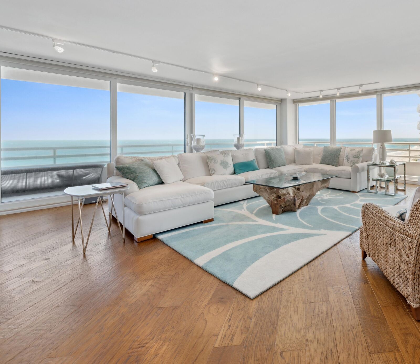 Property Photo: 1400 S Ocean Boulevard 1106 FL 33432