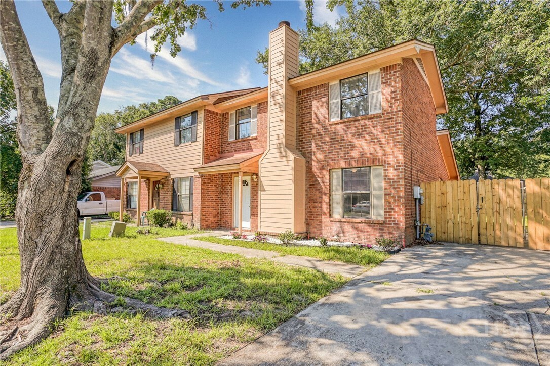 Property Photo: 117 Fox Chase Road GA 31406