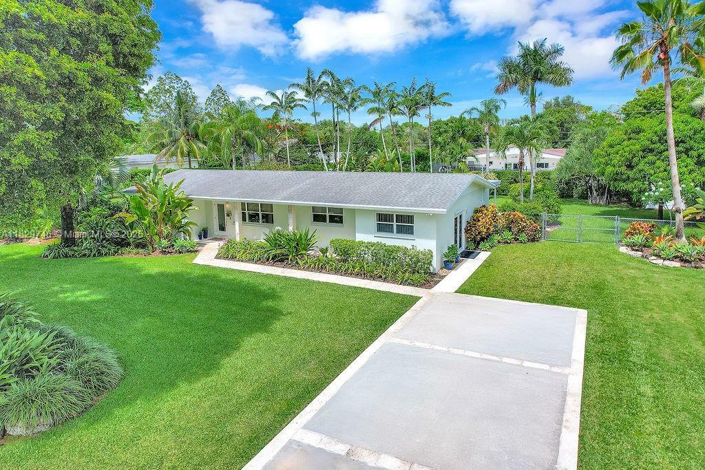 15730 SW 87th Ct  Palmetto Bay FL 33157 photo