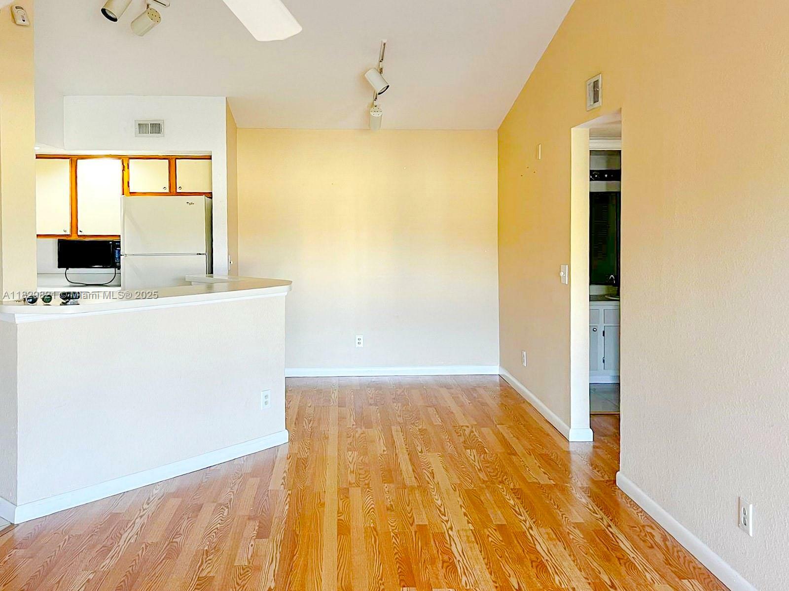 Property Photo: 12400 Vista Isles Dr 1426 FL 33325