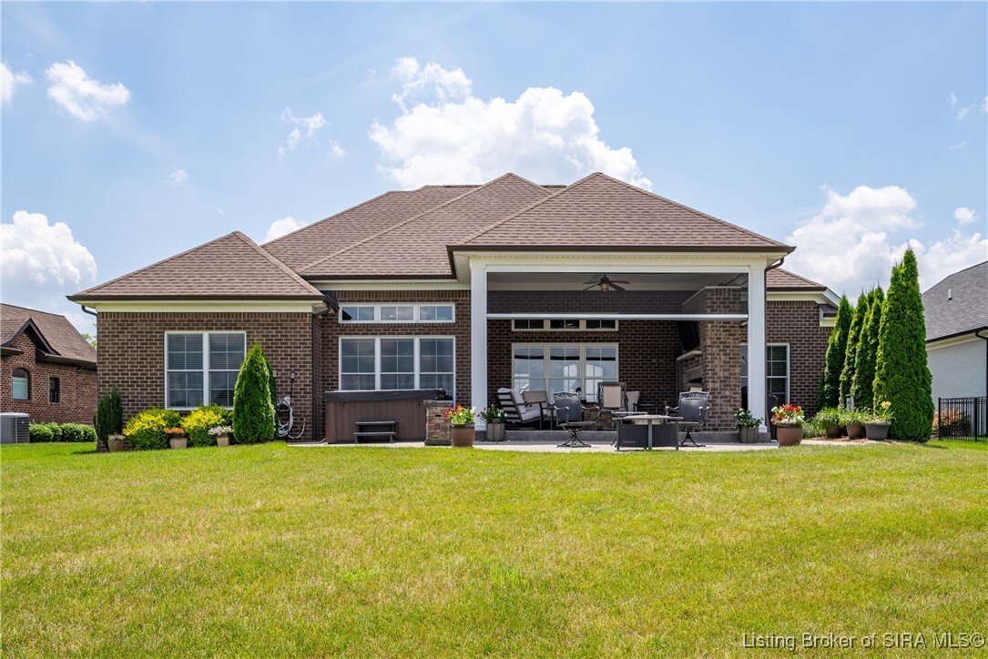 Property Photo: 1707 Augusta Parkway IN 47126