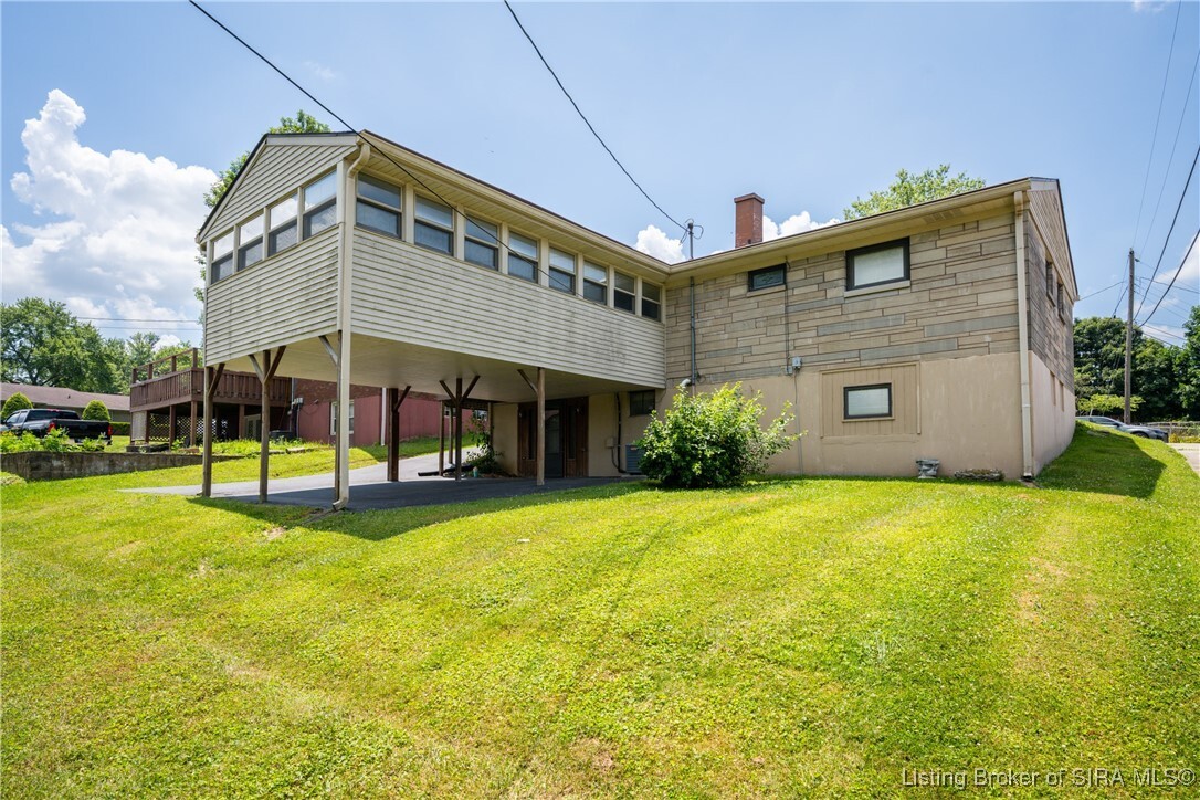 Property Photo: 917 Parallel Avenue IN 47172